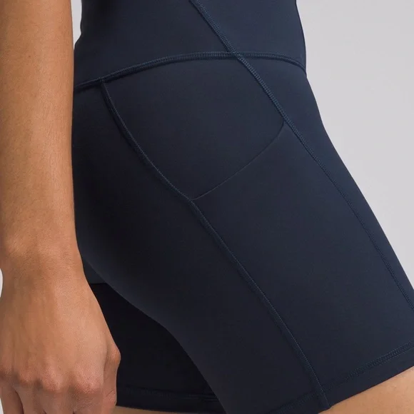 EUC Lululemon Wunder Under Shorts - Picture 1 of 4